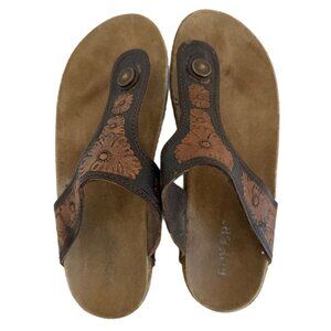 Roper Women’s Size 8 Brown Western Tooled Leather T-Strap Flip Flops
